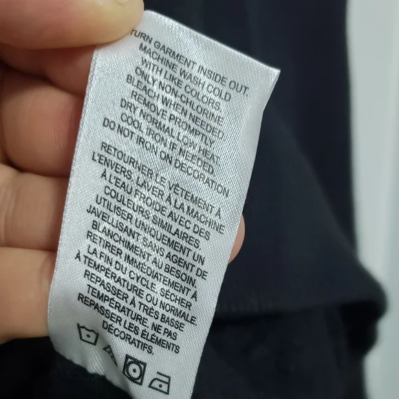 CHAMPION Black Sweatshirt with Pocket - Picture 8 of 8